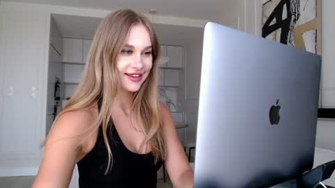 mistressuniverse online show from 07/28/26, 12:48