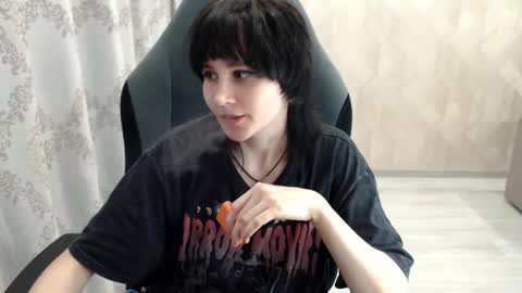 misty_dark online show from 10/14/25, 09:32