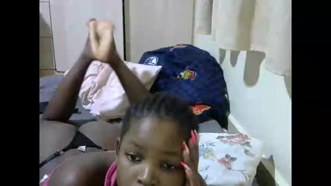 Snapshot of misty_shee chatting on 02/25/25, 03:16 misty_shee online show from 02/25/25, 03:16