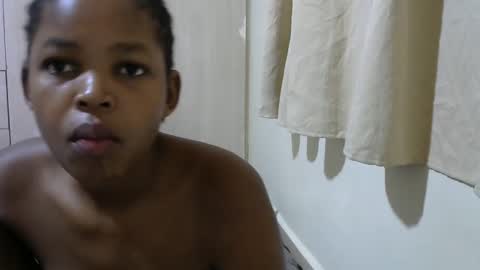 Snapshot of misty_shee chatting on 02/28/25, 08:31 misty_shee online show from 02/28/25, 08:31