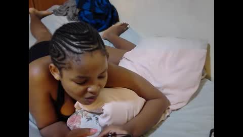 Snapshot of misty_shee chatting on 09/12/25, 07:14 misty_shee online show from 09/12/25, 07:14