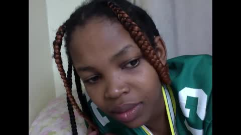 Snapshot of misty_shee chatting on 10/11/25, 02:44 misty_shee online show from 10/11/25, 02:44