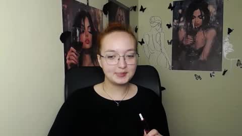 Snapshot of mistyrosee chatting on 05/28/26, 06:21 Aria online show from 05/28/26, 06:21