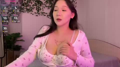 Snapshot of mistyymona chatting on 07/15/26, 02:11 Mona online show from 07/15/26, 02:11