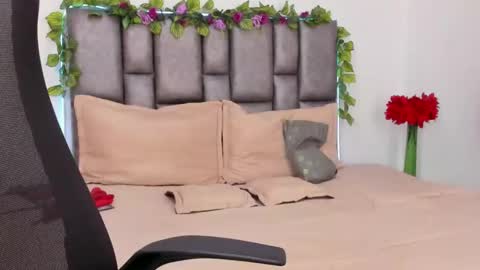mitchbukanan online show from 05/01/26, 03:22