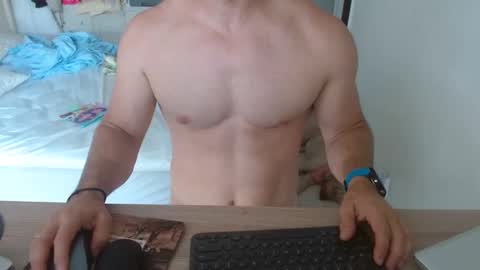 Snapshot of mitcheli chatting on 02/19/25, 03:16 Onlyfans  online show from 02/19/25, 03:16