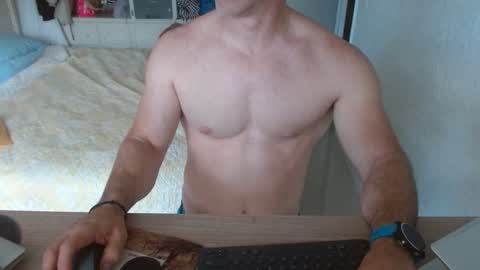 Snapshot of mitcheli chatting on 02/25/25, 09:02 Onlyfans  online show from 02/25/25, 09:02