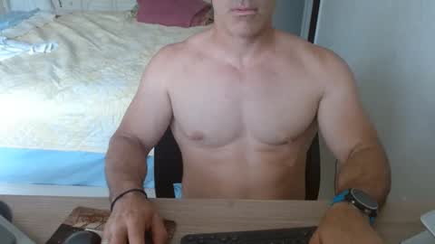 Snapshot of mitcheli chatting on 03/05/25, 03:07 Onlyfans  online show from 03/05/25, 03:07