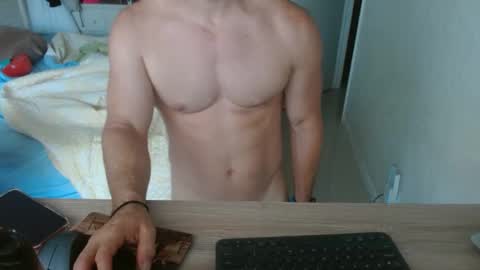 Snapshot of mitcheli chatting on 09/24/25, 02:42 Onlyfans  online show from 09/24/25, 02:42