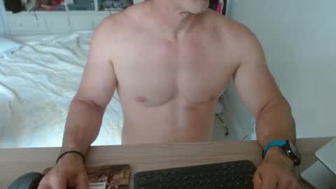 Snapshot of mitcheli chatting on 03/10/26, 03:50 Onlyfans online show from 03/10/26, 03:50