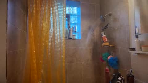 Snapshot of mitchellebunny7 chatting on 12/17/25, 09:32 MichelleBunny7 online show from 12/17/25, 09:32