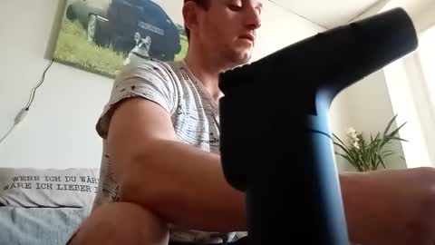 mitchi198989 online show from 12/04/25, 12:36