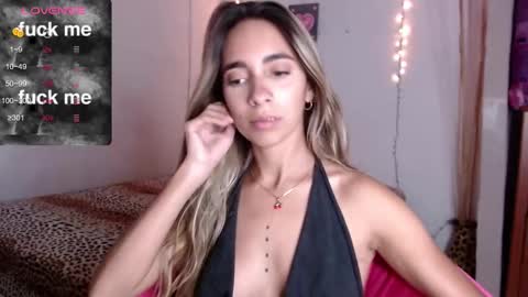 Snapshot of mitchwilson1 chatting on 10/15/25, 12:33 mitchwilson1 online show from 10/15/25, 12:33