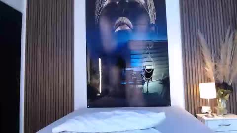 Mtica Brennet online show from 12/05/25, 03:37