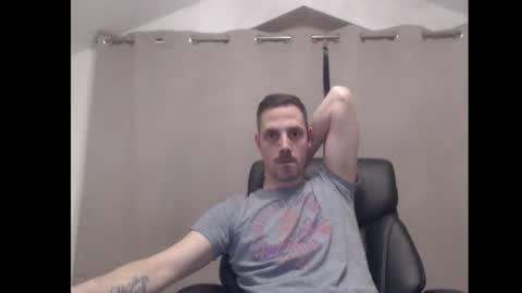 Snapshot of mitsch01 chatting on 02/16/25, 08:11 Mitsch online show from 02/16/25, 08:11