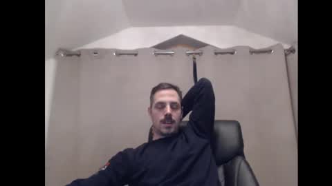 Snapshot of mitsch01 chatting on 03/07/25, 11:49 Mitsch online show from 03/07/25, 11:49