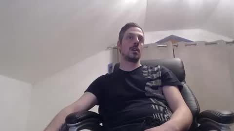 Snapshot of mitsch01 chatting on 03/05/26, 04:58 Mitsch online show from 03/05/26, 04:58