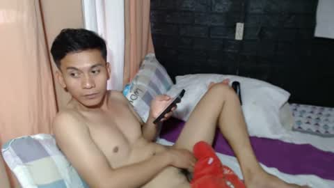 Snapshot of mitsubishixxx chatting on 01/16/25, 04:38 Nardz online show from 01/16/25, 04:38