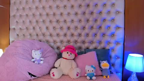 Snapshot of mitsuritempt chatting on 07/19/26, 12:09 Mitsuri Tempt online show from 07/19/26, 12:09