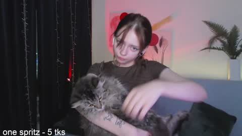 Yuka online show from 02/02/25, 07:14