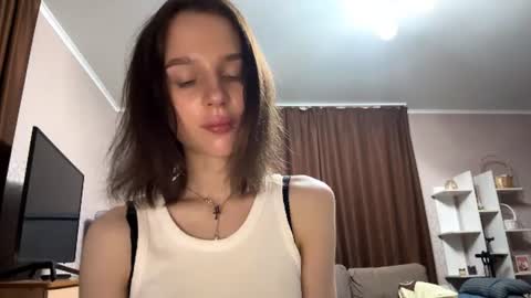 Snapshot of mivique chatting on 06/10/26, 11:35 mivique online show from 06/10/26, 11:35