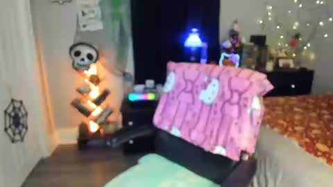 Snapshot of mixed_baedd chatting on 10/12/25, 07:51 mixedbaedd online show from 10/12/25, 07:51