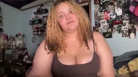 mixxedgoodness222 online show from 02/11/26, 03:44