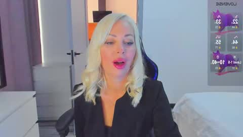 Miya online show from 10/25/25, 09:06