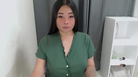Snapshot of miya_licious chatting on 07/25/26, 08:23 cassie marie online show from 07/25/26, 08:23