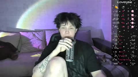 Snapshot of miya_meow_miku chatting on 11/15/25, 06:59 MeowMiku online show from 11/15/25, 06:59