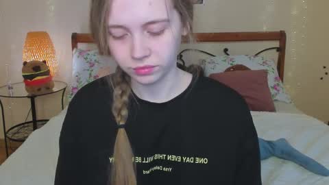 Miya online show from 04/11/26, 01:21