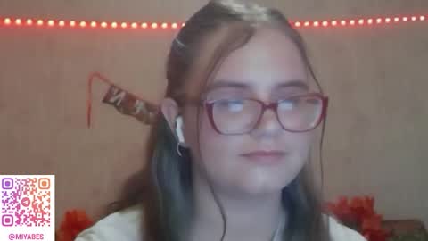 Milana online show from 11/09/25, 07:06