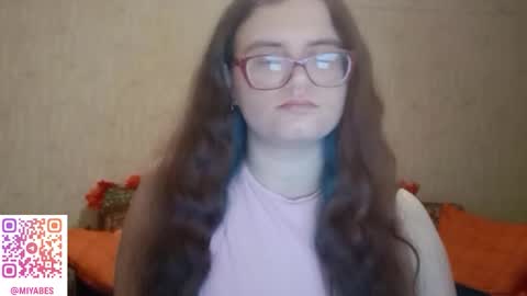 Milana online show from 12/18/25, 04:18