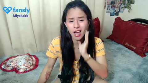 Miyakabebe online show from 11/24/25, 10:42