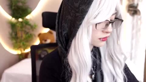 miyuki_wolf online show from 02/27/26, 09:26