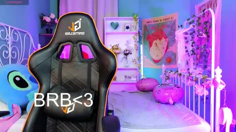 Snapshot of mizukinoyoru chatting on 02/16/25, 02:42 Mizuki online show from 02/16/25, 02:42