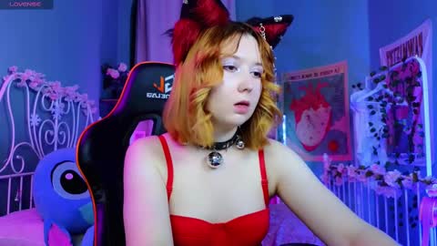 Snapshot of mizukinoyoru chatting on 02/25/25, 09:24 Mizuki online show from 02/25/25, 09:24