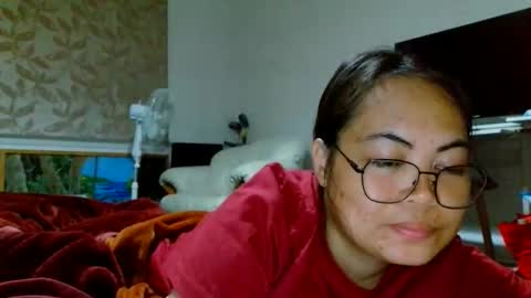 Snapshot of mizzmay chatting on 11/14/25, 09:08 Mizzmay online show from 11/14/25, 09:08