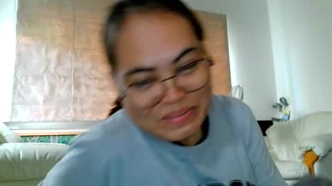 Snapshot of mizzmay chatting on 11/15/25, 02:53 Mizzmay online show from 11/15/25, 02:53