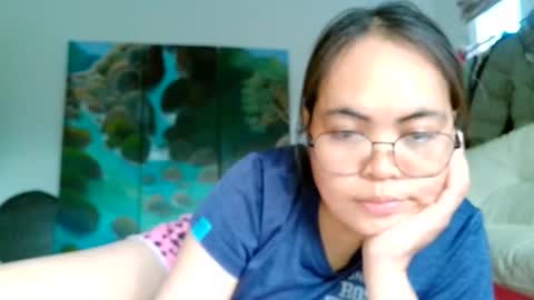 Snapshot of mizzmay chatting on 11/18/25, 06:18 Mizzmay online show from 11/18/25, 06:18