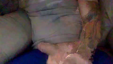 Snapshot of mjg175 chatting on 02/10/26, 05:50 SexyRed online show from 02/10/26, 05:50