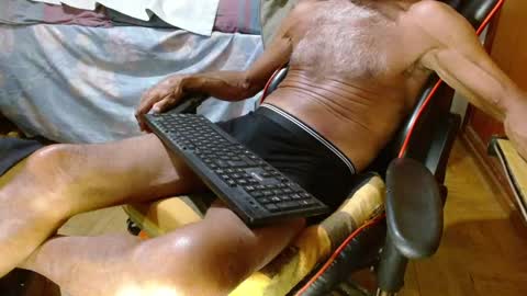 Mario jose online show from 12/25/24, 05:37