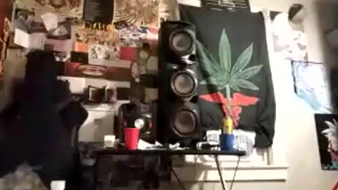 Snapshot of mjmckenz55 chatting on 11/01/25, 03:30 Daddy720 online show from 11/01/25, 03:30