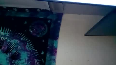 Snapshot of mjmckenz55 chatting on 12/17/25, 06:58 Daddy720 online show from 12/17/25, 06:58