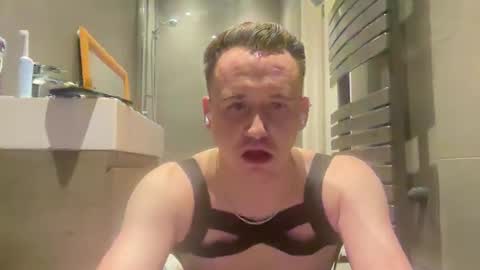 Snapshot of mkemp458 chatting on 02/09/25, 12:06 mkemp458 online show from 02/09/25, 12:06