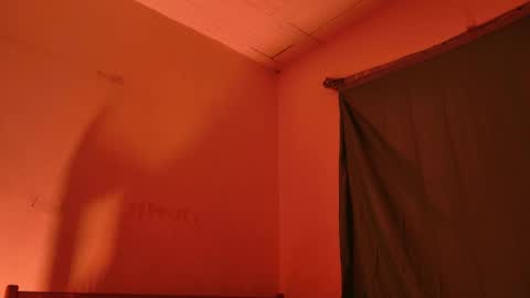 MoonLipson online show from 04/24/26, 08:50