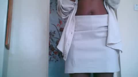 Snapshot of mlle_kali chatting on 10/22/25, 11:32 Mlle Kali online show from 10/22/25, 11:32
