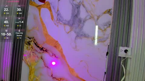 LUCRECIA   NEW ACCOUNT online show from 04/01/26, 05:32