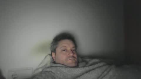 Snapshot of mmconi chatting on 01/18/25, 05:20 mmconi online show from 01/18/25, 05:20