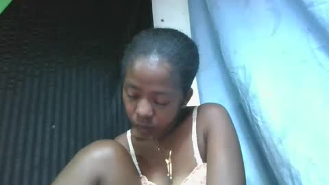 Snapshot of mmerela chatting on 02/24/26, 06:33 mmerela online show from 02/24/26, 06:33